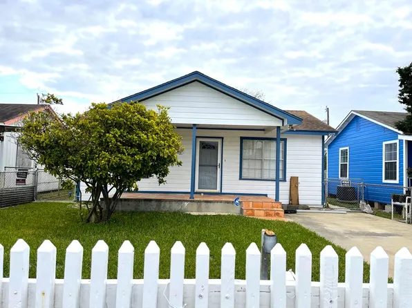 217 W Jefferson St, Port Isabel, TX 78578