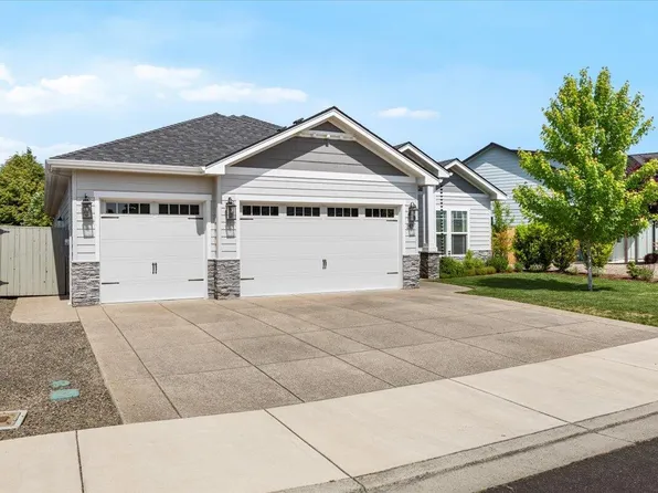 261 Bellerive Dr, Eagle Pt, OR 97524