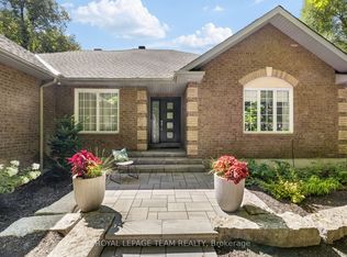 1510 Reindeer Way, Ottawa, ON K4P 1N1