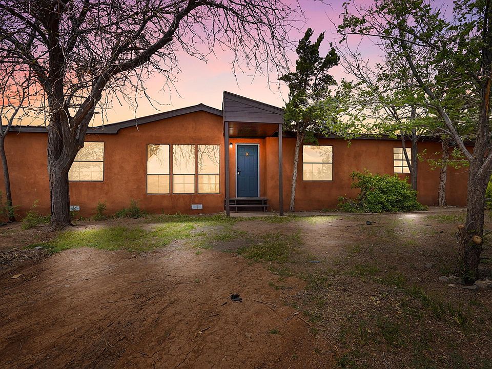 1st image of 31 Calle Encantada