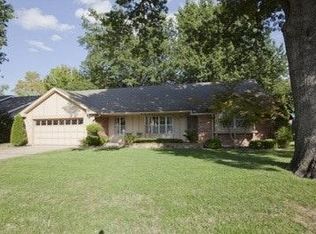 5329 S Yorktown Ave, Tulsa, OK 74105