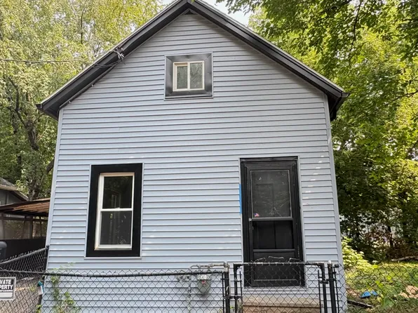 2 Zeller Pl, Rochester, NY 14606