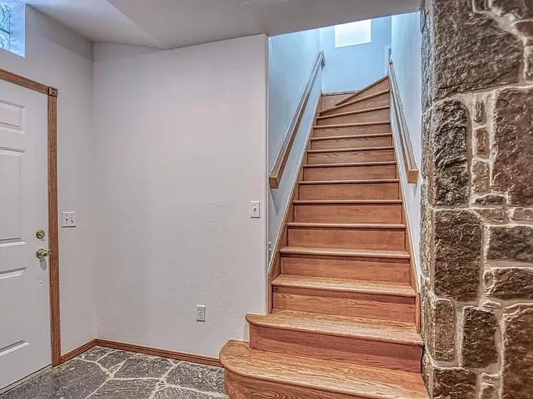 3609 Hampton Ct — Photo 33