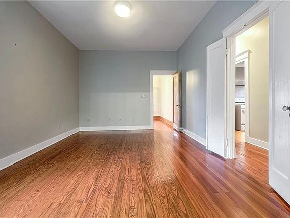 5th image of 2617 Camp St