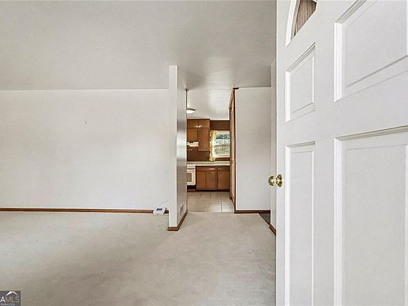 4th image of 2643 Elkhorn Dr