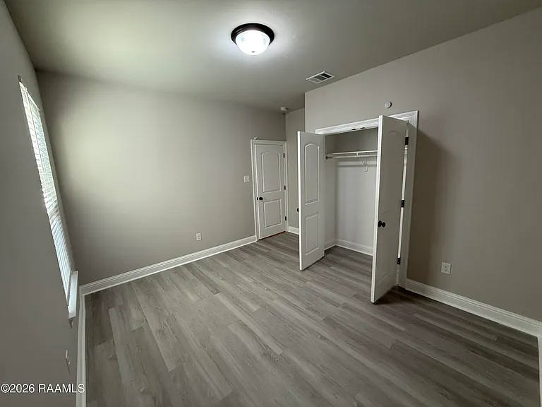 404 Sparrowhawk St — Photo 15