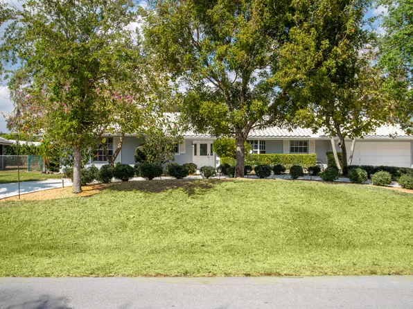 240 N Country Club Drive, Atlantis, FL 33462