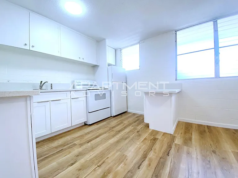 2717 S King St — Photo 13