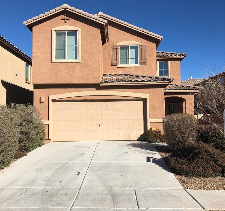 1st image of 670 W Calle Canto Sereno