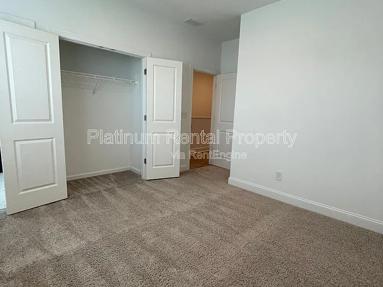 5221 Riden Ct — Photo 18