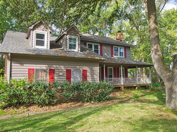 104 Fairspring Ct, Summerville, SC 29485