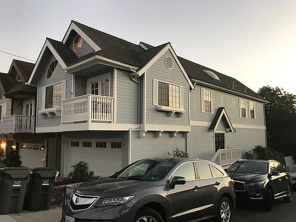 Corner Lot - Bright and Cheery Cape Cod Home