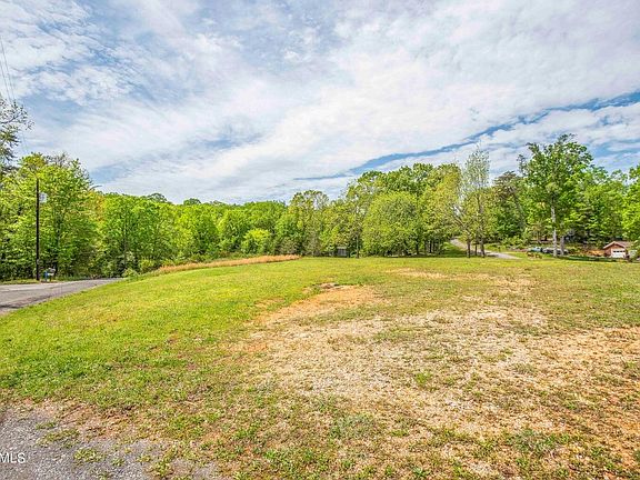 5th image of 238 Hickory Dr #238