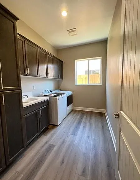 1529 Copperberry Way — Photo 12