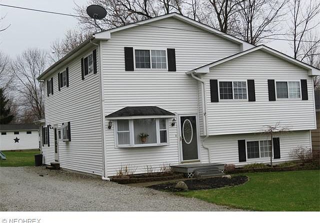 1st image of 975 Lake Ave