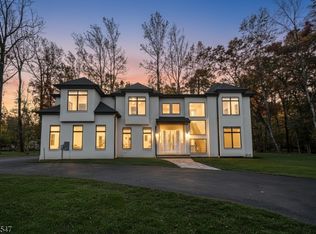 794 Blauvelt St, River Vale, NJ 07675