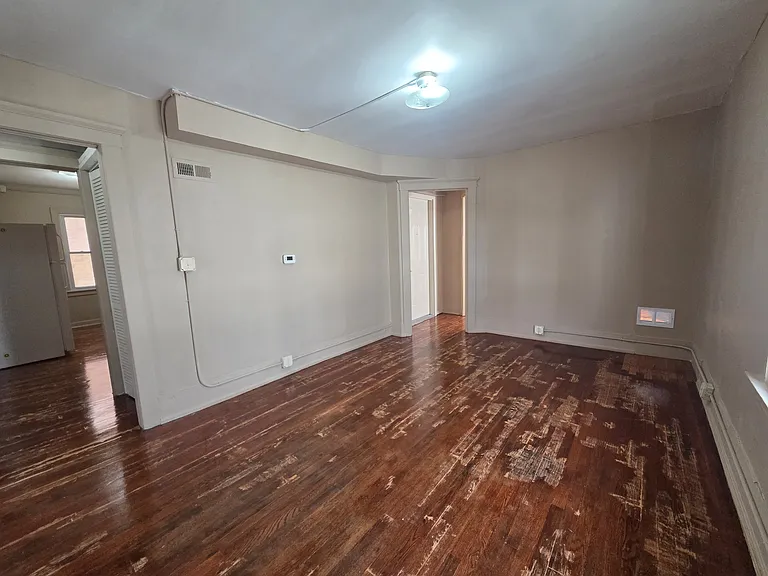 414 Perrin St #2 — Photo 6