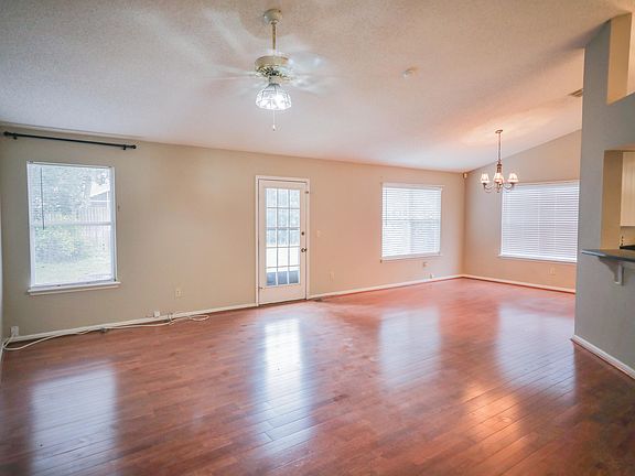 3rd image of 2192 Heath Green Pl S