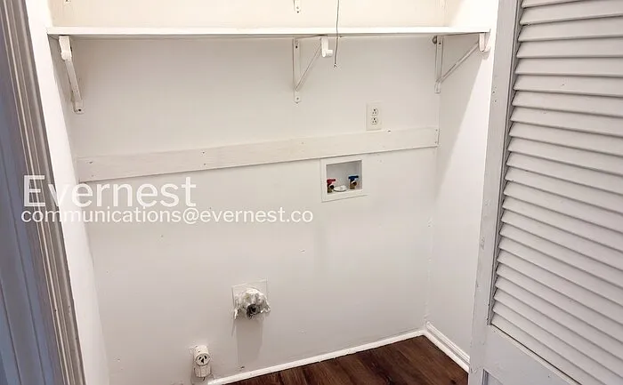 2406 Lyndon Ave #4 — Photo 15