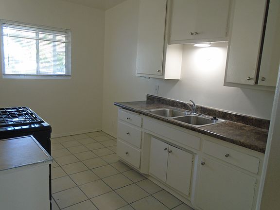 2nd image of 545 S 1st Ave APT 8