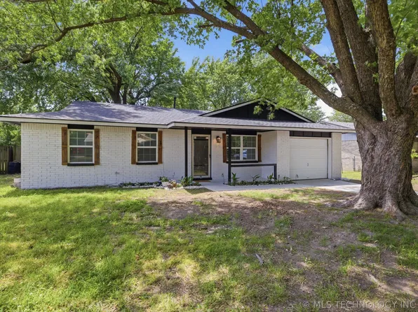 13826 S Elm St, Glenpool, OK 74033