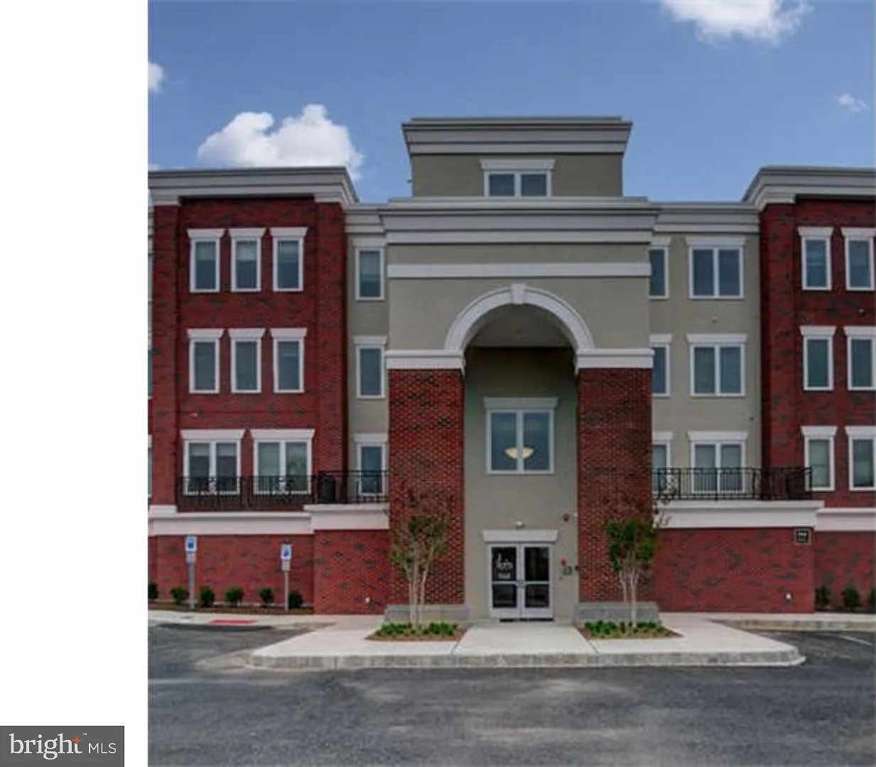 2 bed, 1241 sqft, $2,700 — Photo 1