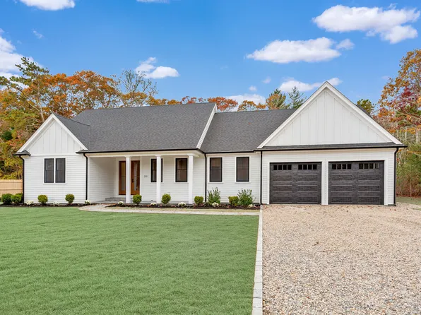 99 Orchard Road, Mashpee, MA 02649