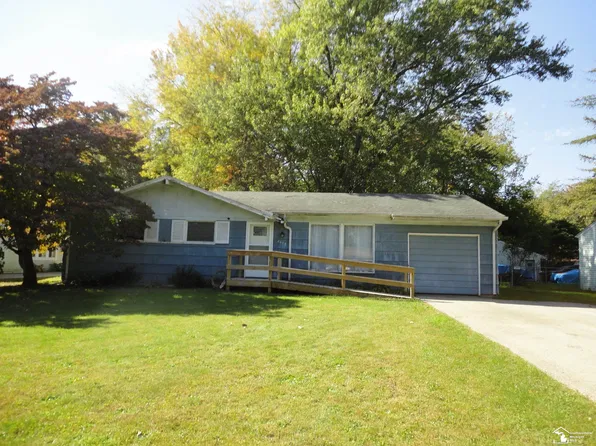 8579 Buerk Dr, Temperance, MI 48182