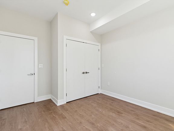 4th image of 723-27 N 35th St #205