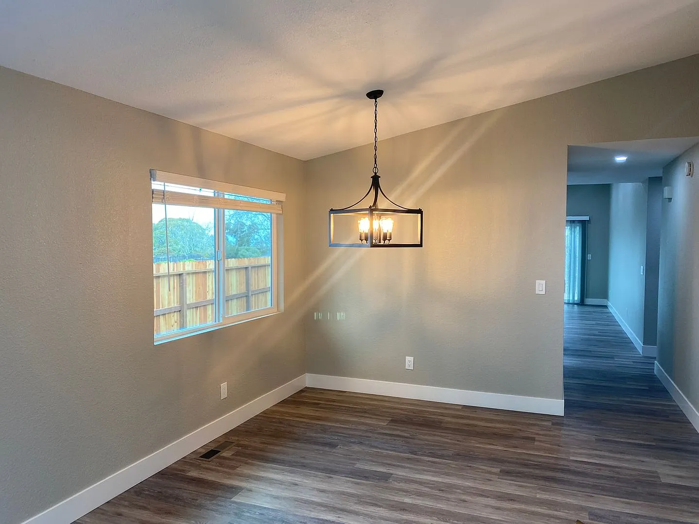 Fully Renovated 4 Bedroom 2 Bath Single Family Home — Photo 2