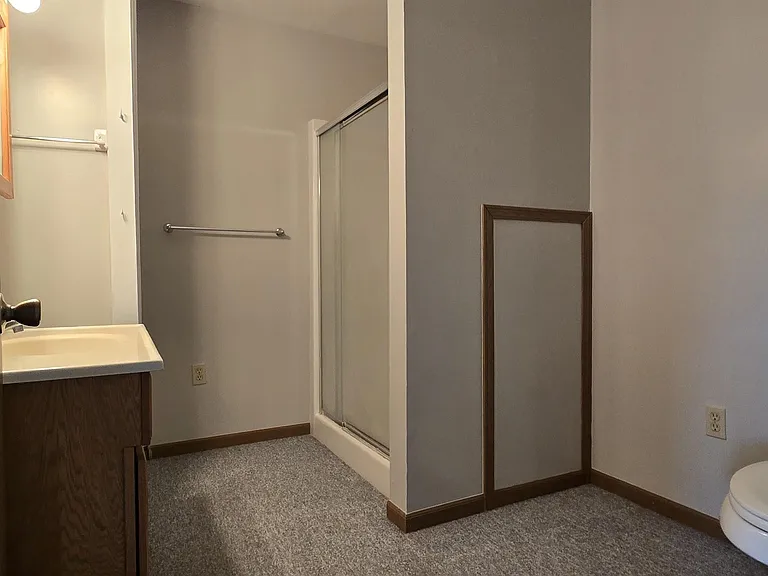 109 Marcus Dr — Photo 6