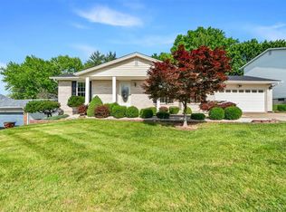 25 Raintree Ct, Saint Peters, MO 63376
