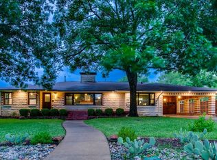 810 W Greenbriar Ln, Dallas, TX 75208
