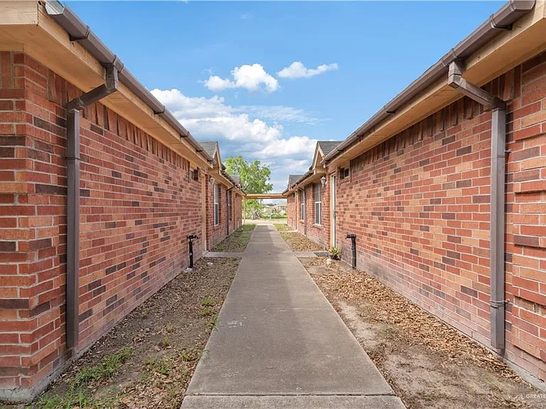 1607 W Portales Dr #3 — Photo 11