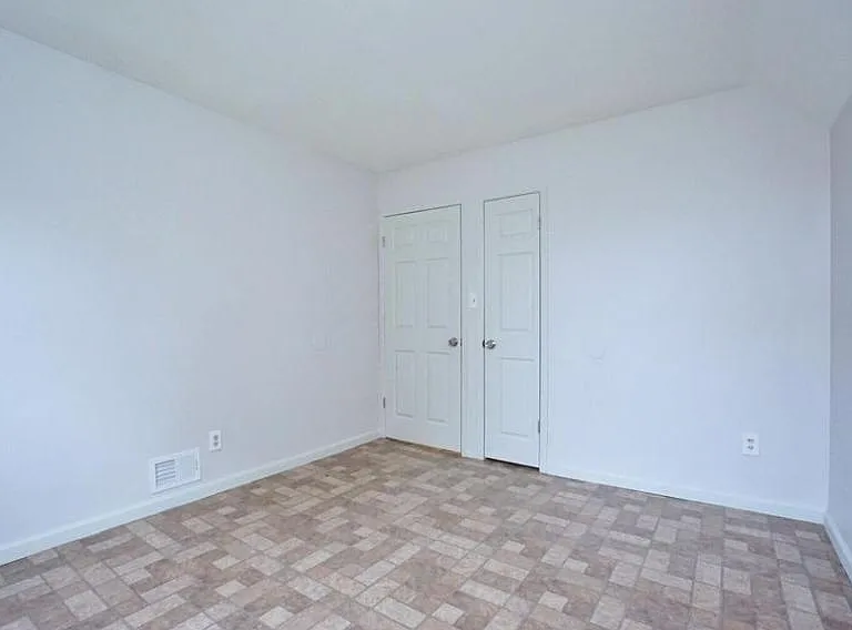 96 Gary Ct #B — Photo 5