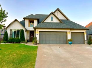 207 E 128th Pl S, Jenks, OK 74037