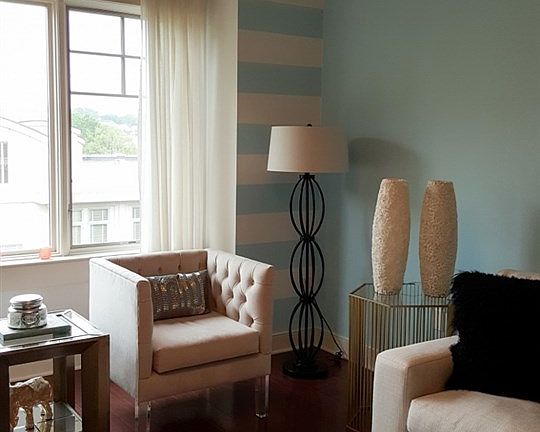 5th image of 155 Riverplace Unit 405