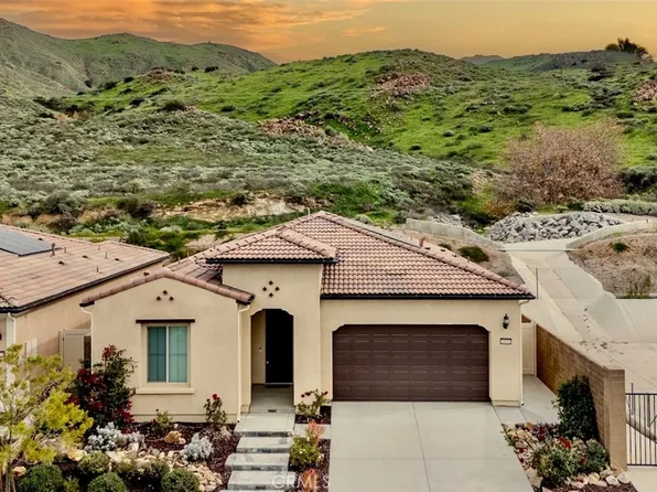 24142 Evesong Dr, Corona, CA 92883