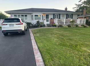 37 Terry Ln, Commack, NY 11725