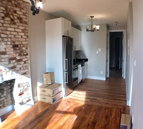 3rd image of 649 Prospect Pl #D4