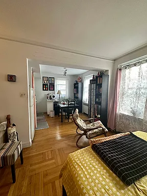 Rented by CitySites Real Estate Group | media 5