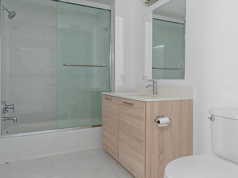 16385 Biscayne Blvd #717 — Photo 48