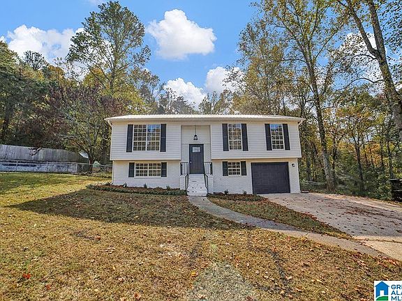 3rd image of 5741 Oakhill Dr