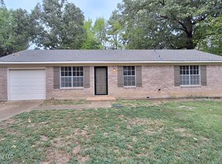 5562 Caroline Dr, Horn Lake, MS 38637