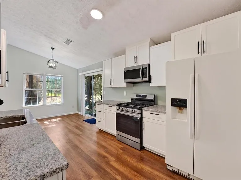 2558 Candlewood Way — Photo 14