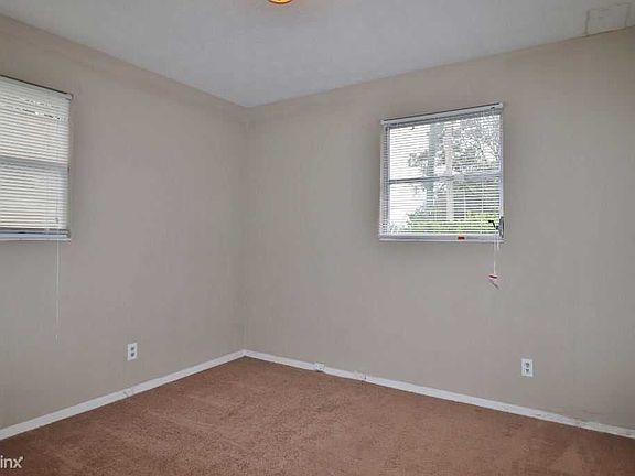 4th image of 2204 Eudine Dr W
