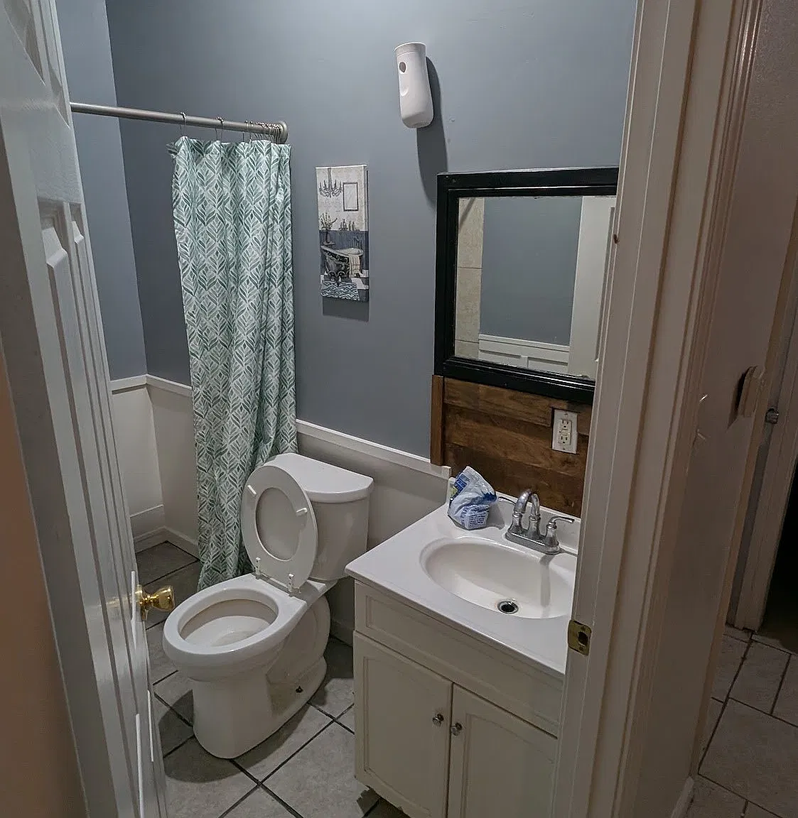 Partially Furnished Single Family w/ Covered Front Porch — Photo 4