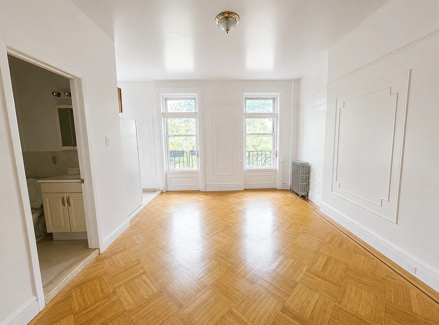 455 Willoughby Ave — Photo 4