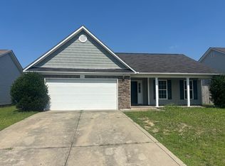 2217 Cliff Swallow Dr, Fayetteville, NC 28306