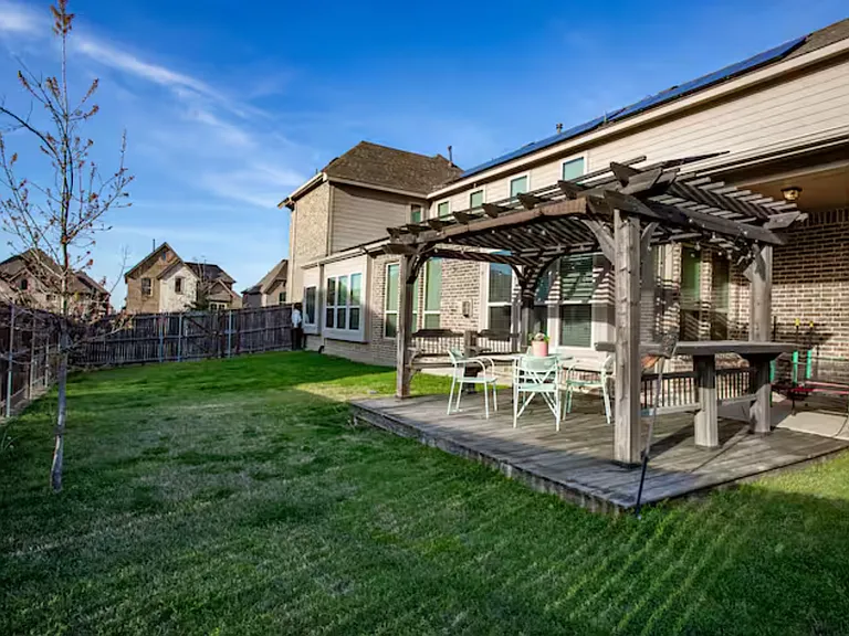 3610 Adriana Ave — Photo 5